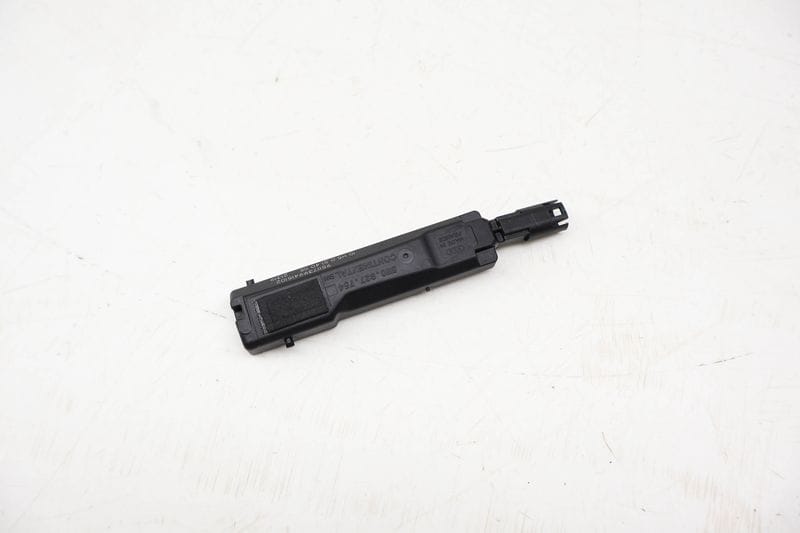 Door Handle Keyless Entry Sensor 8W0927754 — Used (SKU 716165)