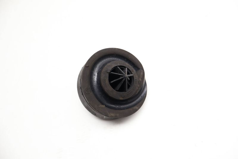 Upper Coil Spring Rubber Mount 80A512149 — Used (SKU 716476)