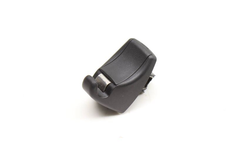 Sun Visor Clip / Bracket 51167277251 — Used (SKU 590875)