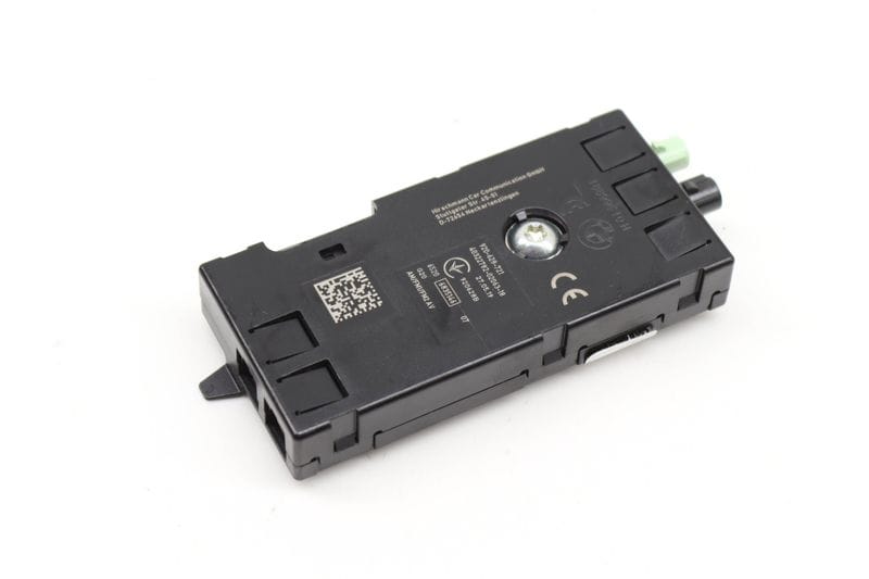 Antenna Booster / Amplifier 65206835146 — Used (SKU 586467)