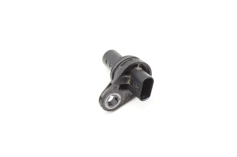 Cam / Camshaft Position Sensor 13628644374 — Used (SKU 586958)