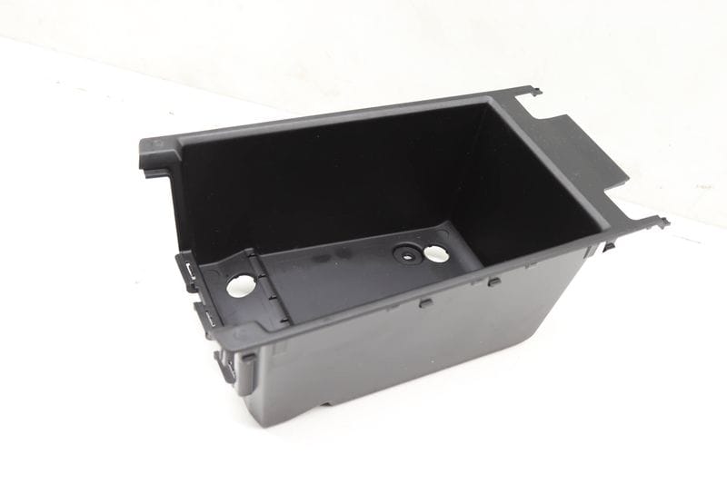 Center Console Storage Bin / Tray 7943065 — Used (SKU 586607)