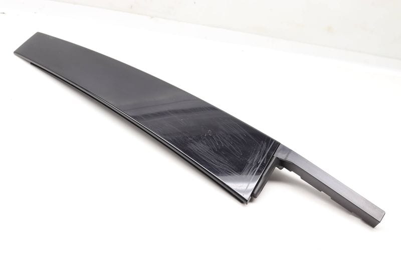 Exterior B Pillar Trim / Cover 51437465139 — Used (SKU 586668)