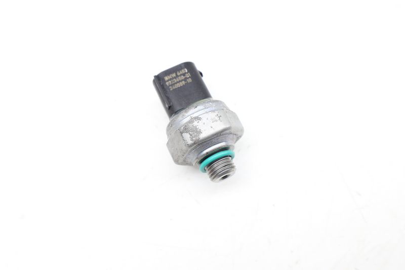 AC Pressure Switch / Sensor 64539323658 — Used (SKU 663977)