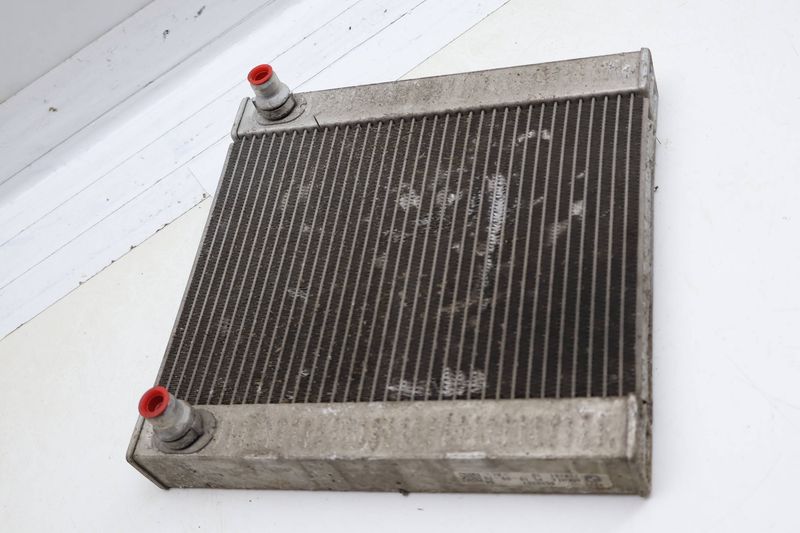 Auxiliary Radiator 17118620207 — Used (SKU 732993)