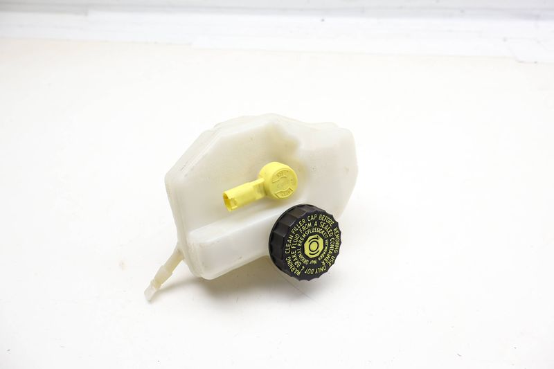 Brake Fluid Reservoir / Tank 34336871185 — Used (SKU 732886)
