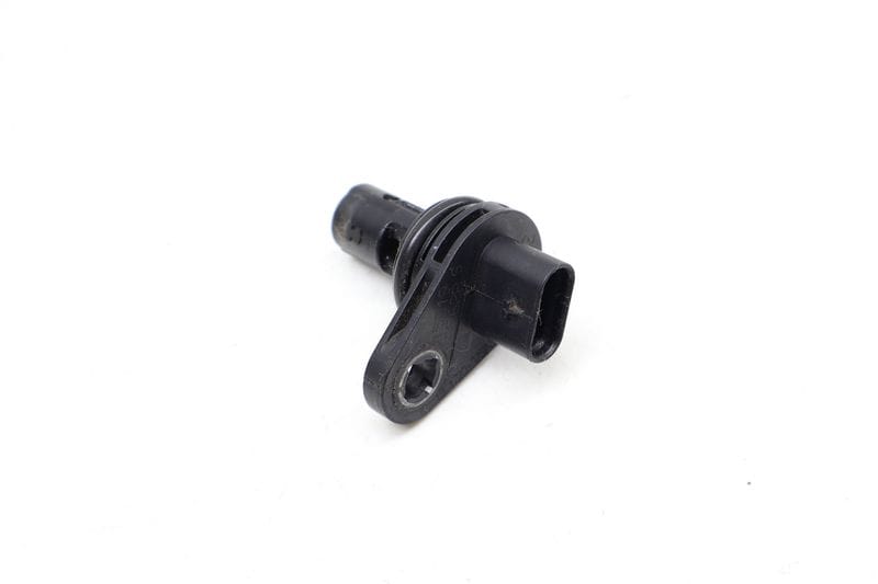 Cam / Camshaft Position Sensor 13628697982 — Used (SKU 663972)