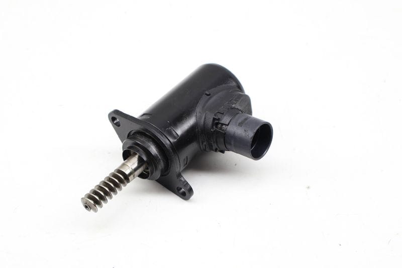 Cam / Camshaft Timing Actuator Solenoid 11378652738 — Used (SKU 732522)
