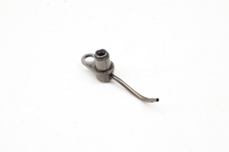 Engine Oil Spray Valve / Jet 11428601088 — Used (SKU 732627)