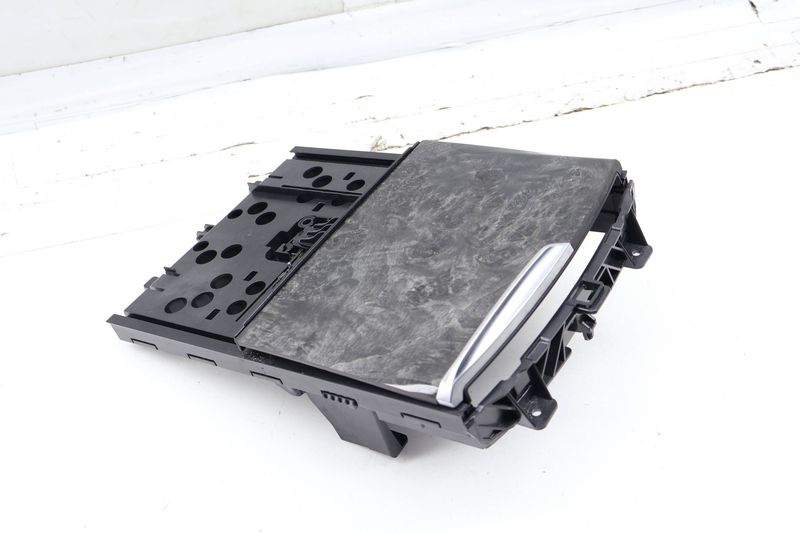 Center Console Storage Bin Bracket w/ Cover 9330629 — Used (SKU 732672)