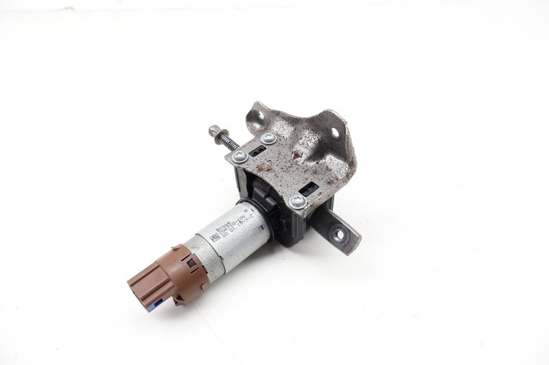 Front Tilt Seat Motor 52107314225 — Used (SKU 732732)