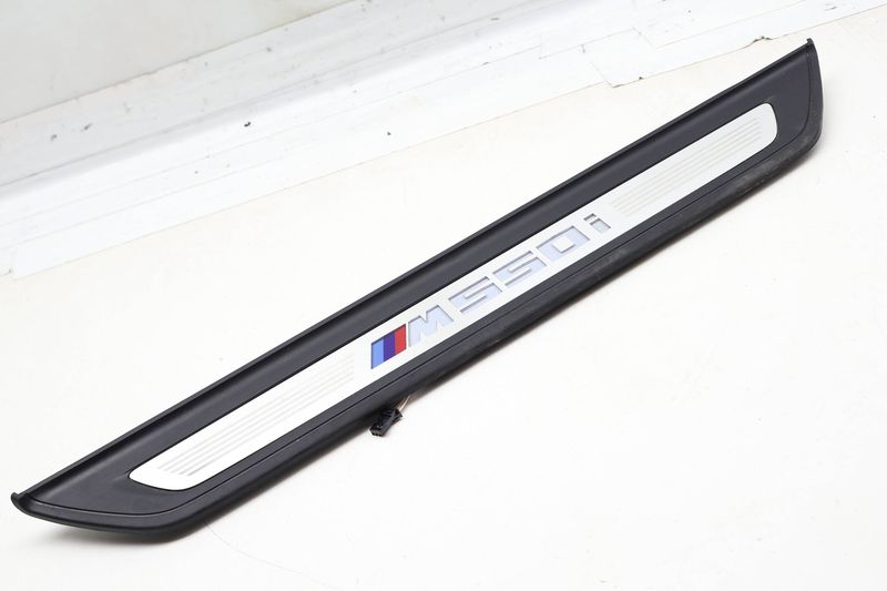 Door Sill Plate / Scuff Panel (M550i) 51478072378 — Used (SKU 732705)