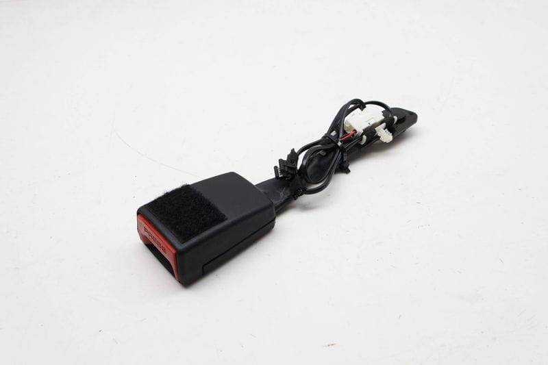 Seat Belt Buckle / Receiver 72117359090 — Used (SKU 732710)