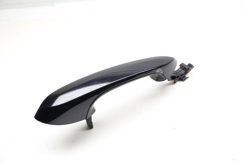 Exterior Door Handle w/ Comfort Access 51218492018 — Used (SKU 732783)