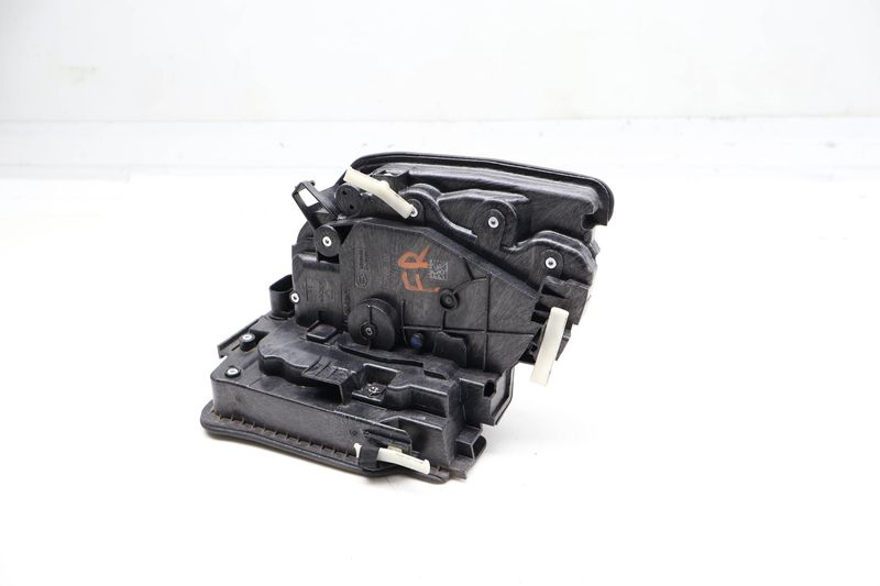 Door Latch / Lock Actuator 51217477688 — Used (SKU 732726)