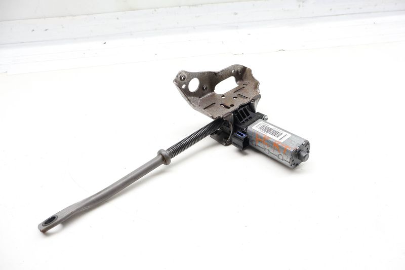 Rear Tilt / Height Seat Motor w/ Transmission 52107454054 — Used (SKU 732734)