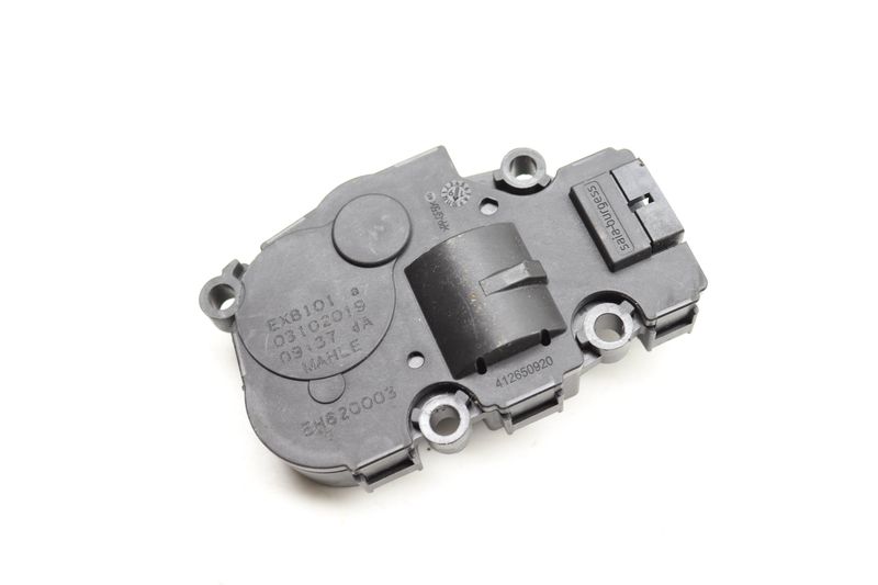 HVAC Flap / Servo Air Motor / Actuator 64119384023 — Used (SKU 554674)