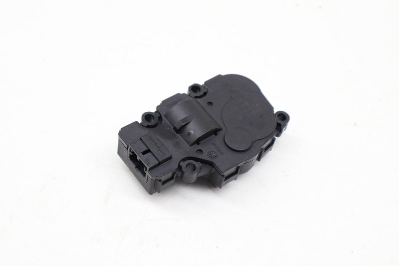 HVAC Flap / Servo Air Motor / Actuator 64119384023 — Used (SKU 732633)