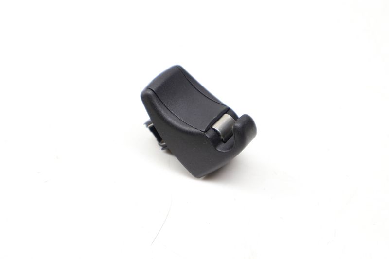Sun Visor Clip / Bracket 51167277251 — Used (SKU 732450)