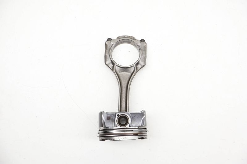 Piston w/ Connecting Rod 11258665195 — Used (SKU 732965)