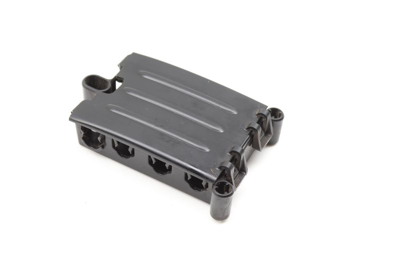 Plug Connector Bracket / Housing 61139331175 — Used (SKU 554823)