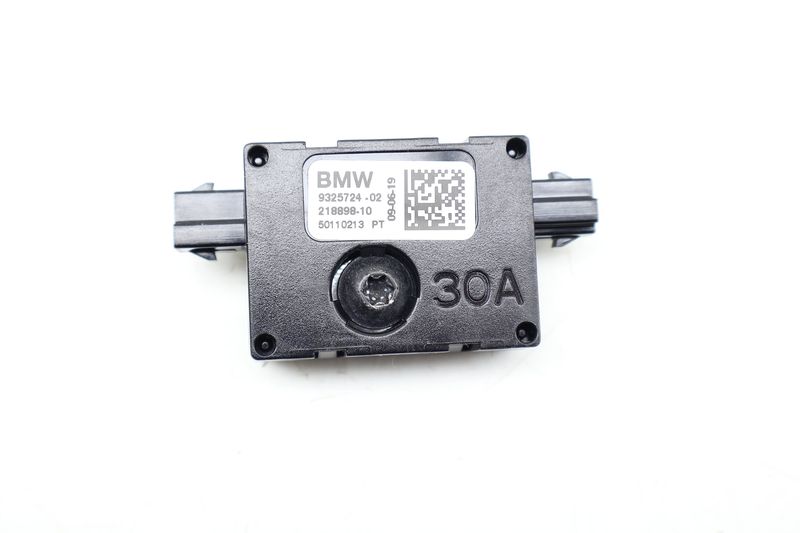 Radio Audio Capacitor / Filter / Trap Circuit 65209325724 — Used (SKU 663916)