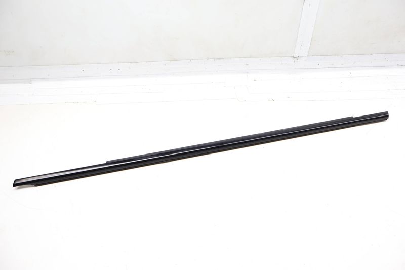 Door Window Molding / Trim 51357404029 — Used (SKU 732956)