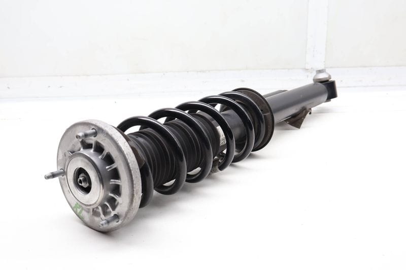 Strut / Spring Assembly 37106867353 — Used (SKU 732945)