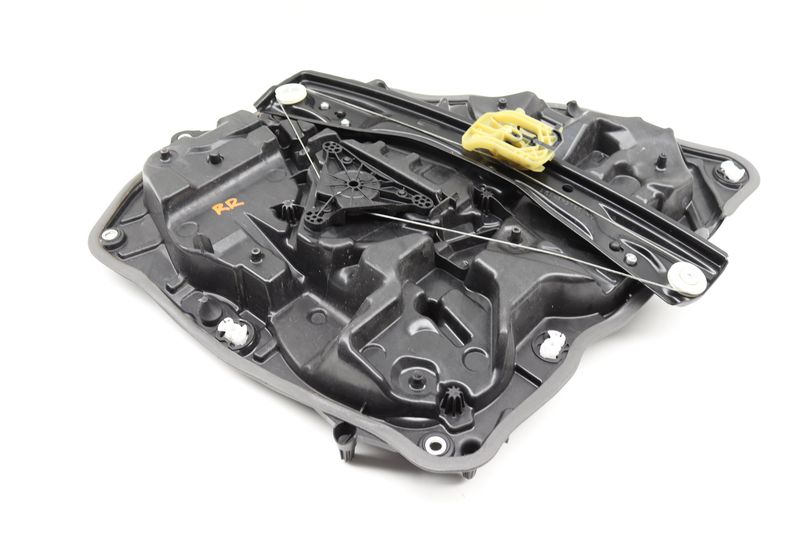 Door Panel / Window Regulator Assembly 51337365168 — Used (SKU 555145)