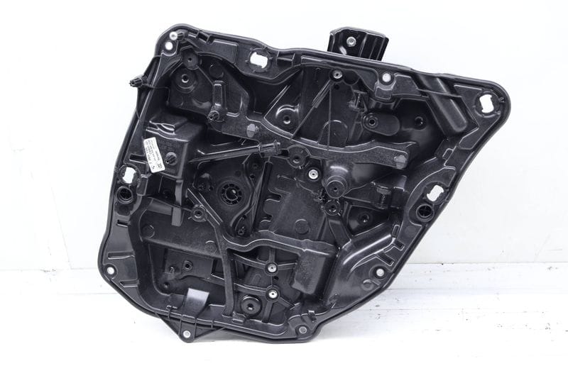 Door Panel / Window Regulator Assembly 7365168 — Used (SKU 732986)