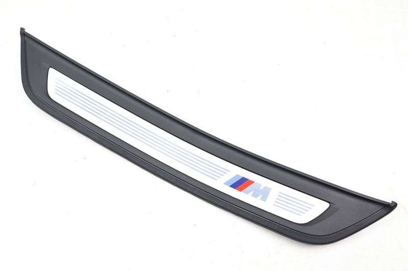 Door Sill Plate / Scuff Panel (M) 51479447022 — Used (SKU 663774)