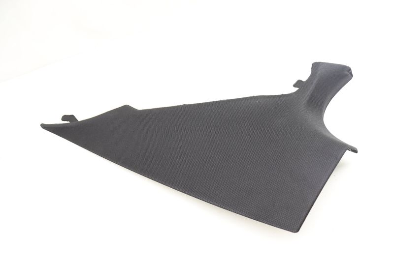 Upper C Pillar / Quarter Panel Trim 51437384534 — Used (SKU 554936)