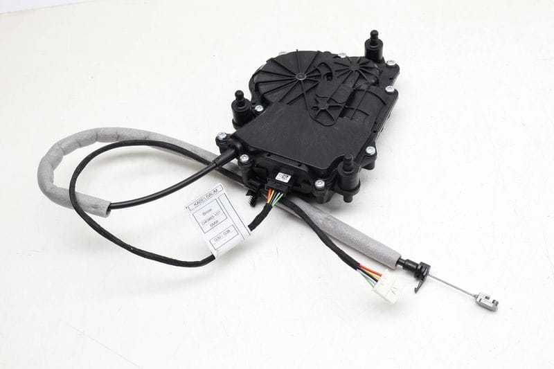 Trunk Hatch Lock Actuator 51247383561 — Used (SKU 663785)