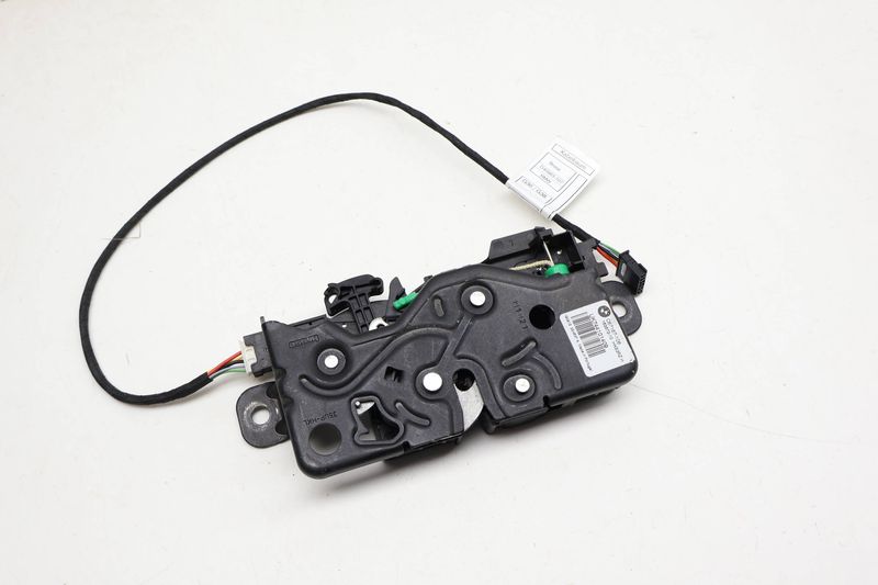 Trunk Latch / Lock 51247441014 — Used (SKU 732769)