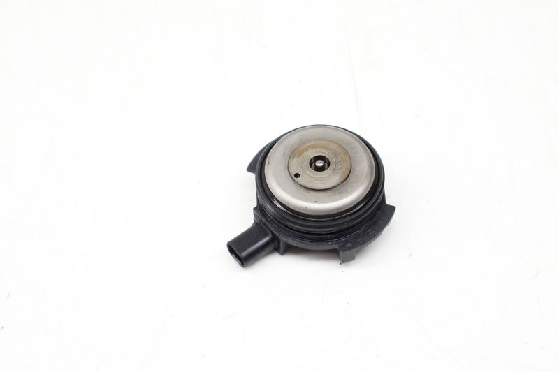 Vanos Solenoid Valve 11367614288 — Used (SKU 732529)