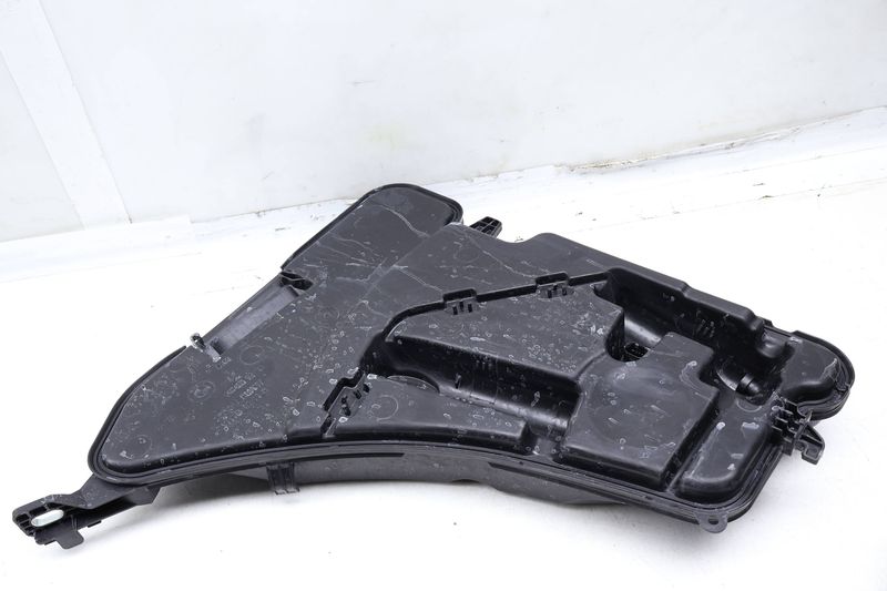 Windshield Washer Reservoir / Tank 61667377035 — Used (SKU 664158)