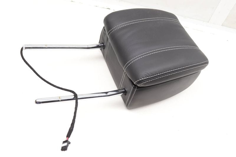 Seat Headrest / Head Rest LR134870 — Used (SKU 591804)