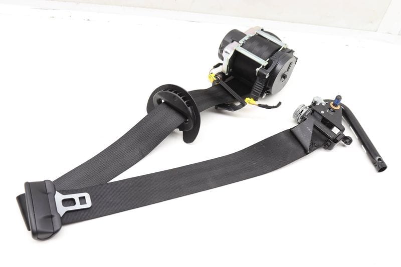 Seatbelt / Seat Belt Retractor HK83611B08BD — Used (SKU 592055)