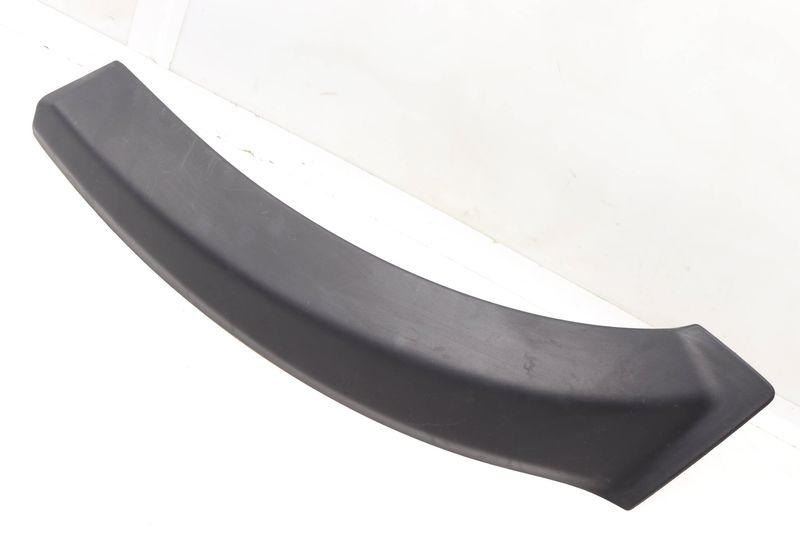 Fender Flare / Wheel Arch Trim Molding J8A228370AD — Used (SKU 592159)