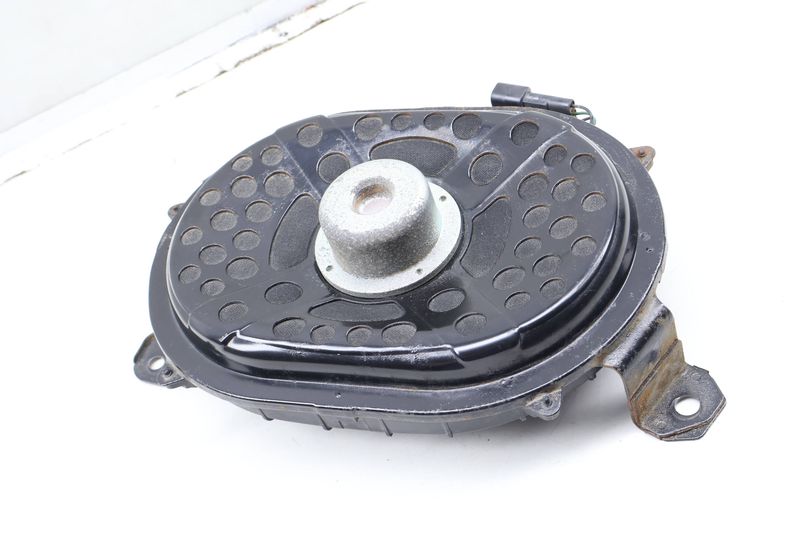 Subwoofer Speaker / Woofer HK8318808AB — Used (SKU 623045)