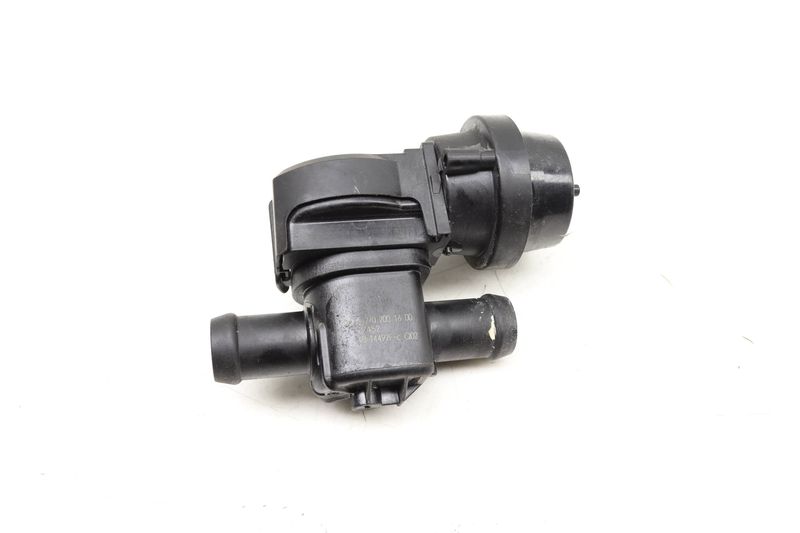 Engine Coolant Hose / Valve 2702001600 — Used (SKU 548230)