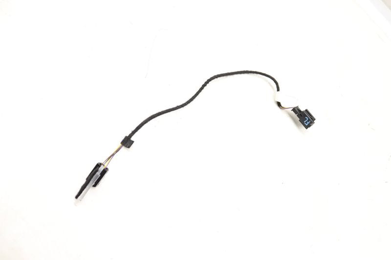 Interior Light Wiring Harness Connector 2469069800 — Used (SKU 547991)