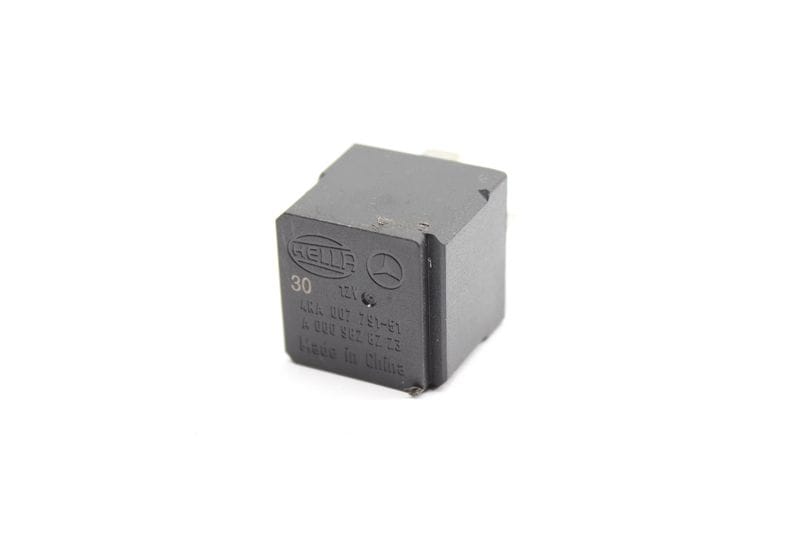 Relay 0009828223 — Used (SKU 548289)
