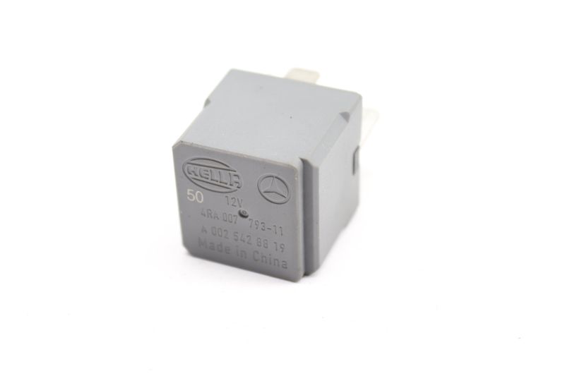 Relay 0025428819 — Used (SKU 548285)