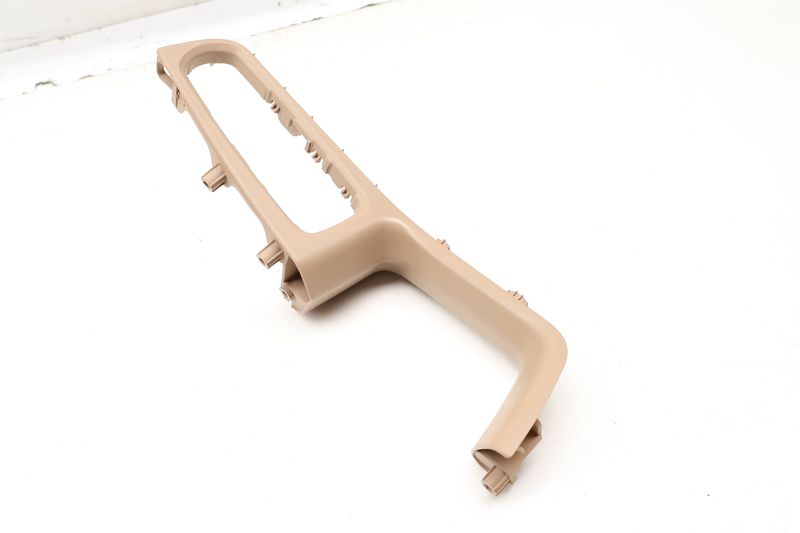 Door Panel Armrest / Switch Trim 95B867151 — Used (SKU 613401)