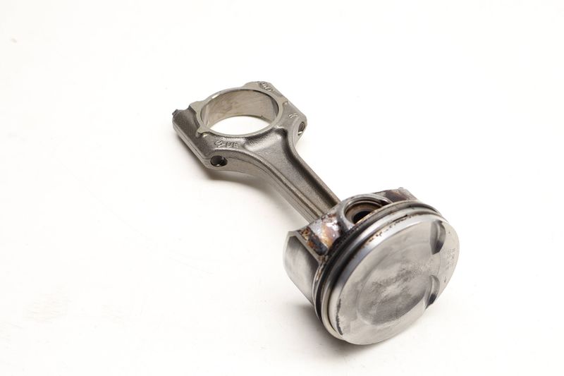 Piston w/ Connecting Rod 06K107065BM — Used (SKU 613547)