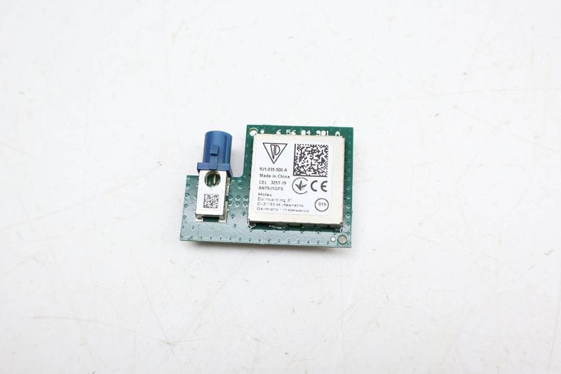 Gnss Navigation Aerial Antenna Module / Sensor 9J1035500A — Used (SKU 675789)