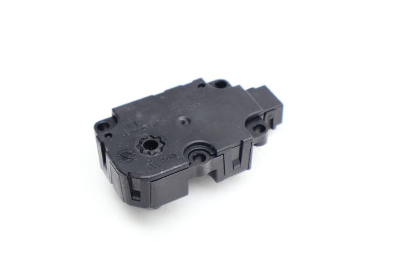 HVAC Flap / Servo Air Motor / Actuator 4M0820511A — Used (SKU 675762)
