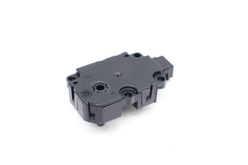 HVAC Flap / Servo Air Motor / Actuator 4M0820511A — Used (SKU 675767)