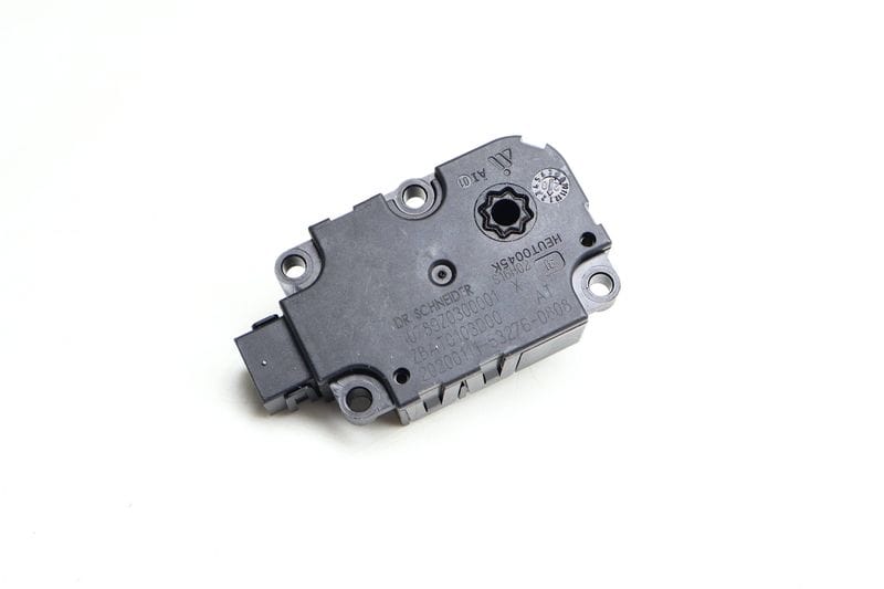 HVAC Flap / Servo Air Motor / Actuator 4M0820511A — Used (SKU 675769)